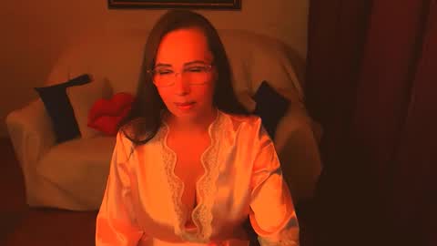 Veronica online show from 10/06/25, 10:23