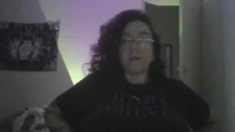 Snapshot of veronicadiscovery chatting on 11/27/25, 11:07 veronicadiscovery online show from 11/27/25, 11:07