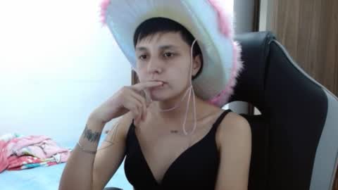 Snapshot of veronicaelite16 chatting on 02/02/25, 02:06 Veronica Clark online show from 02/02/25, 02:06