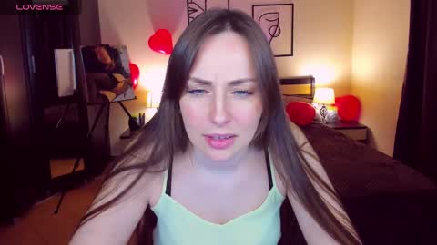 Veronica online show from 02/15/25, 10:44