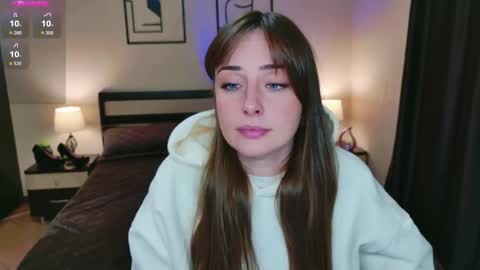 Veronica online show from 09/26/25, 06:06