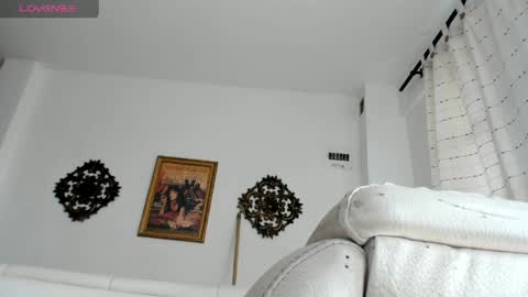 Snapshot of veronicagilss chatting on 05/28/26, 03:53 Veronica Gills online show from 05/28/26, 03:53