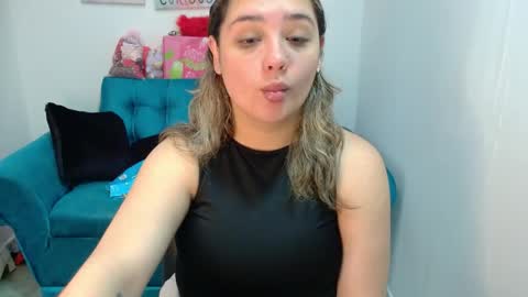 Snapshot of veronicaparkersex chatting on 05/21/26, 12:23 veronicaparkersex online show from 05/21/26, 12:23