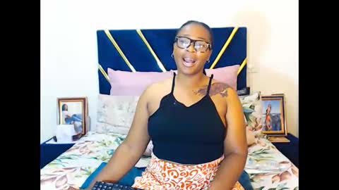 Snapshot of veronicarod1 chatting on 03/03/26, 12:28 veronicarod1 online show from 03/03/26, 12:28