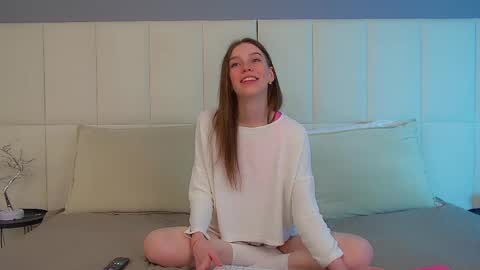 Veronica online show from 05/20/26, 06:36