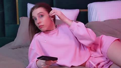 Veronica online show from 05/21/26, 06:26