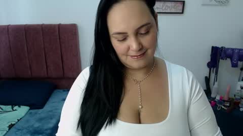 Snapshot of veroniicabbw_ chatting on 06/22/26, 12:57 veroniicabbw_ online show from 06/22/26, 12:57