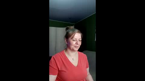 Snapshot of veronikawgold chatting on 05/24/26, 12:21 VeronikawGold online show from 05/24/26, 12:21