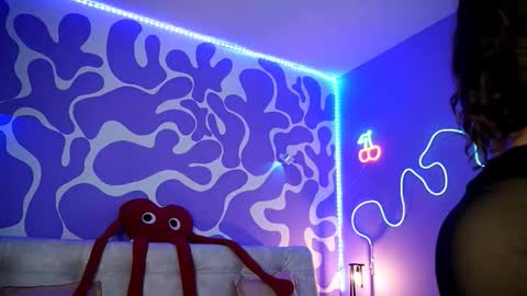        online show from 11/03/25, 09:48