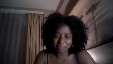 verronique1511 online show from 04/22/26, 09:27