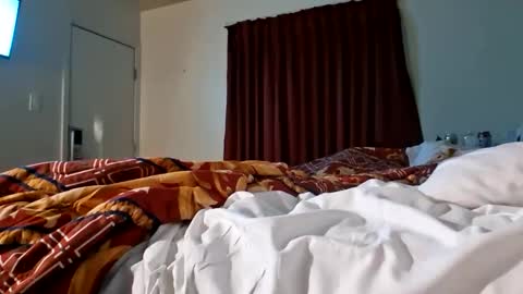 Snapshot of vers562cd chatting on 11/03/25, 11:00 vers online show from 11/03/25, 11:00