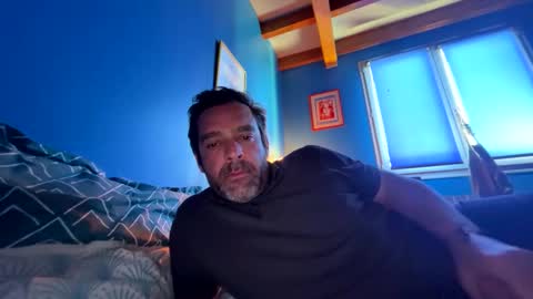 Snapshot of versatilebi7 chatting on 10/11/25, 09:30 versatilebi7 online show from 10/11/25, 09:30