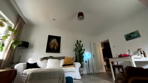 Snapshot of versatilebi7 chatting on 11/09/25, 08:12 versatilebi7 online show from 11/09/25, 08:12