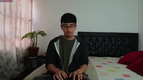 versatileguuy online show from 10/06/25, 06:05