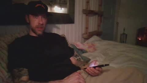 Snapshot of versatilexswede chatting on 04/24/26, 12:24 John online show from 04/24/26, 12:24