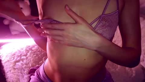 very_satrange_things online show from 04/16/26, 12:22