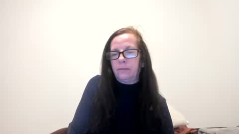 verysassypeachgoddess online show from 02/04/26, 12:00