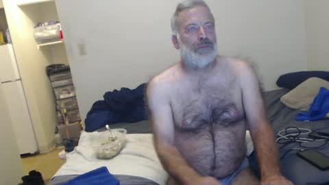 Snapshot of veryveryhairmanindenver chatting on 12/04/24, 12:52 hairy man online show from 12/04/24, 12:52
