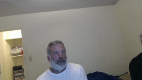 Snapshot of veryveryhairmanindenver chatting on 12/14/24, 01:39 hairy man online show from 12/14/24, 01:39