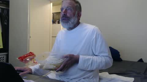 Snapshot of veryveryhairmanindenver chatting on 03/08/25, 01:06 hairy man online show from 03/08/25, 01:06