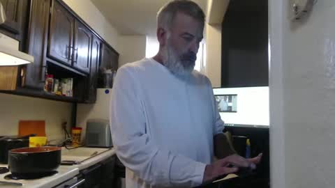 Snapshot of veryveryhairmanindenver chatting on 09/23/25, 11:52 hairy man online show from 09/23/25, 11:52