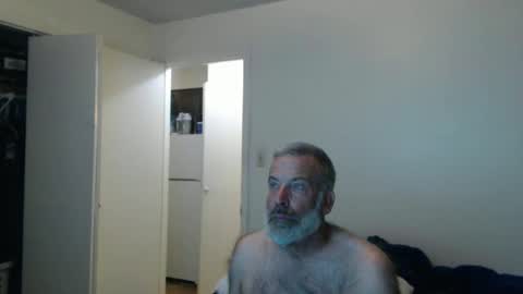 hairy man online show from 02/11/26, 01:10