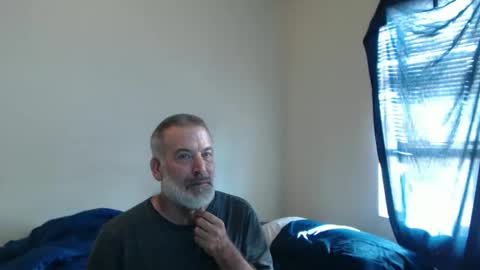 Snapshot of veryveryhairmanindenver chatting on 06/06/26, 12:05 hairy man online show from 06/06/26, 12:05