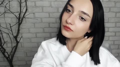 Snapshot of veryveryshygirl chatting on 01/01/25, 10:46 Ana online show from 01/01/25, 10:46