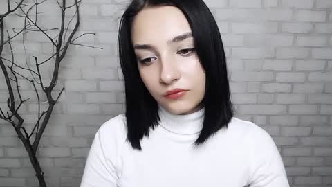 Snapshot of veryveryshygirl chatting on 01/06/25, 10:13 Ana online show from 01/06/25, 10:13