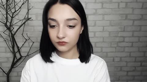 Snapshot of veryveryshygirl chatting on 02/08/25, 12:28 Ana online show from 02/08/25, 12:28