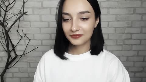 Snapshot of veryveryshygirl chatting on 02/08/25, 03:31 Ana online show from 02/08/25, 03:31