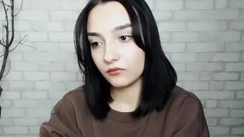 Snapshot of veryveryshygirl chatting on 02/13/25, 02:31 Ana online show from 02/13/25, 02:31