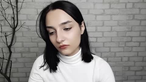 Snapshot of veryveryshygirl chatting on 02/18/25, 06:04 Ana online show from 02/18/25, 06:04
