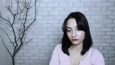 Snapshot of veryveryshygirl chatting on 03/01/25, 12:34 Ana online show from 03/01/25, 12:34