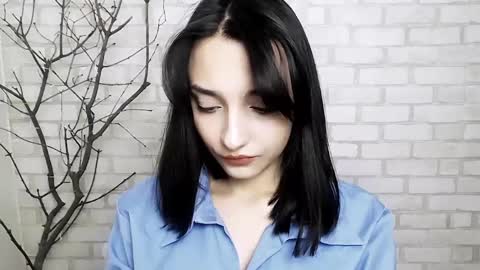 Snapshot of veryveryshygirl chatting on 03/04/25, 08:02 Ana online show from 03/04/25, 08:02