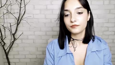 Snapshot of veryveryshygirl chatting on 03/11/25, 03:12 Ana online show from 03/11/25, 03:12