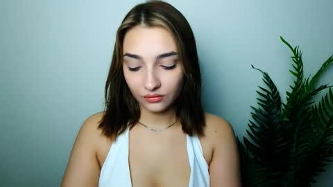 Ana online show from 11/29/25, 08:23