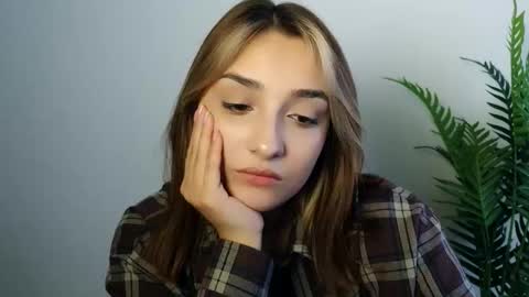 Ana online show from 03/18/26, 01:14