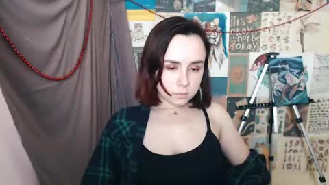 veryveryvery_shy online show from 01/03/25, 09:36