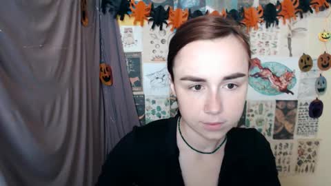 veryveryvery_shy online show from 10/20/25, 05:52