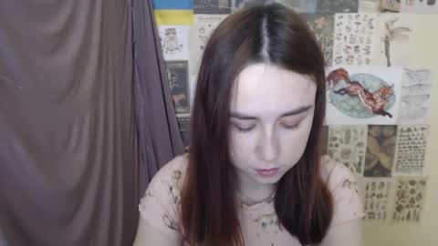 veryveryvery_shy online show from 12/05/25, 08:45