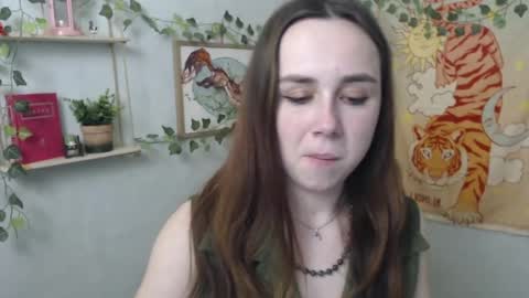 veryveryvery_shy online show from 04/22/26, 05:47