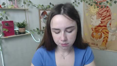 Snapshot of veryveryvery_shy chatting on 04/28/26, 05:34 veryveryvery_shy online show from 04/28/26, 05:34