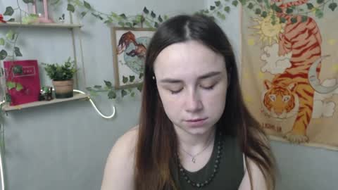 Snapshot of veryveryvery_shy chatting on 04/30/26, 05:36 veryveryvery_shy online show from 04/30/26, 05:36