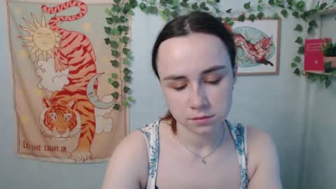Snapshot of veryveryvery_shy chatting on 05/21/26, 05:47 veryveryvery_shy online show from 05/21/26, 05:47
