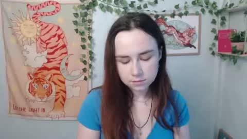 Snapshot of veryveryvery_shy chatting on 06/26/26, 05:34 veryveryvery_shy online show from 06/26/26, 05:34