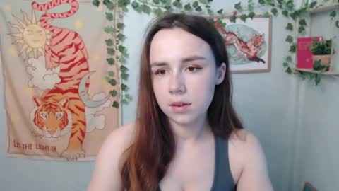 Snapshot of veryveryvery_shy chatting on 07/13/26, 05:54 veryveryvery_shy online show from 07/13/26, 05:54