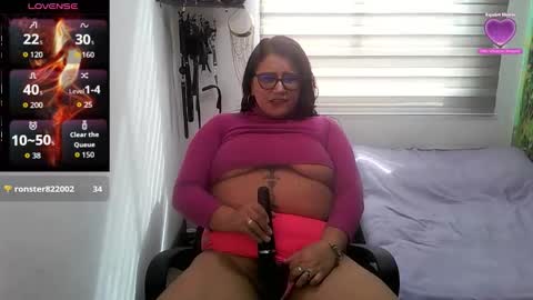 Snapshot of vesper_vixen chatting on 09/16/25, 01:23 Vesper Vixen online show from 09/16/25, 01:23