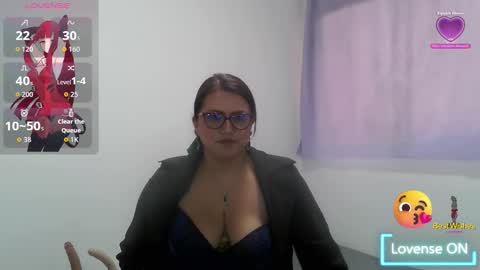 Snapshot of vesper_vixen chatting on 11/05/25, 05:13 Vesper Vixen online show from 11/05/25, 05:13