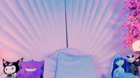 Vesper Velvet  online show from 04/05/26, 05:04